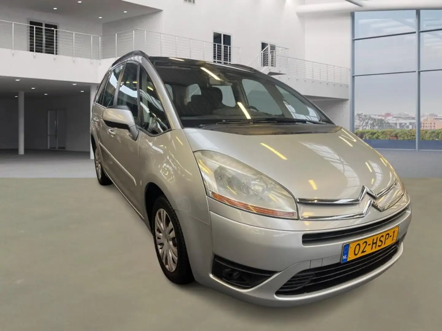 Citroen Grand C4 Picasso 1.6 VTi Ambiance 7PERS/NAVI/PSENSOR/ Grijs - 2