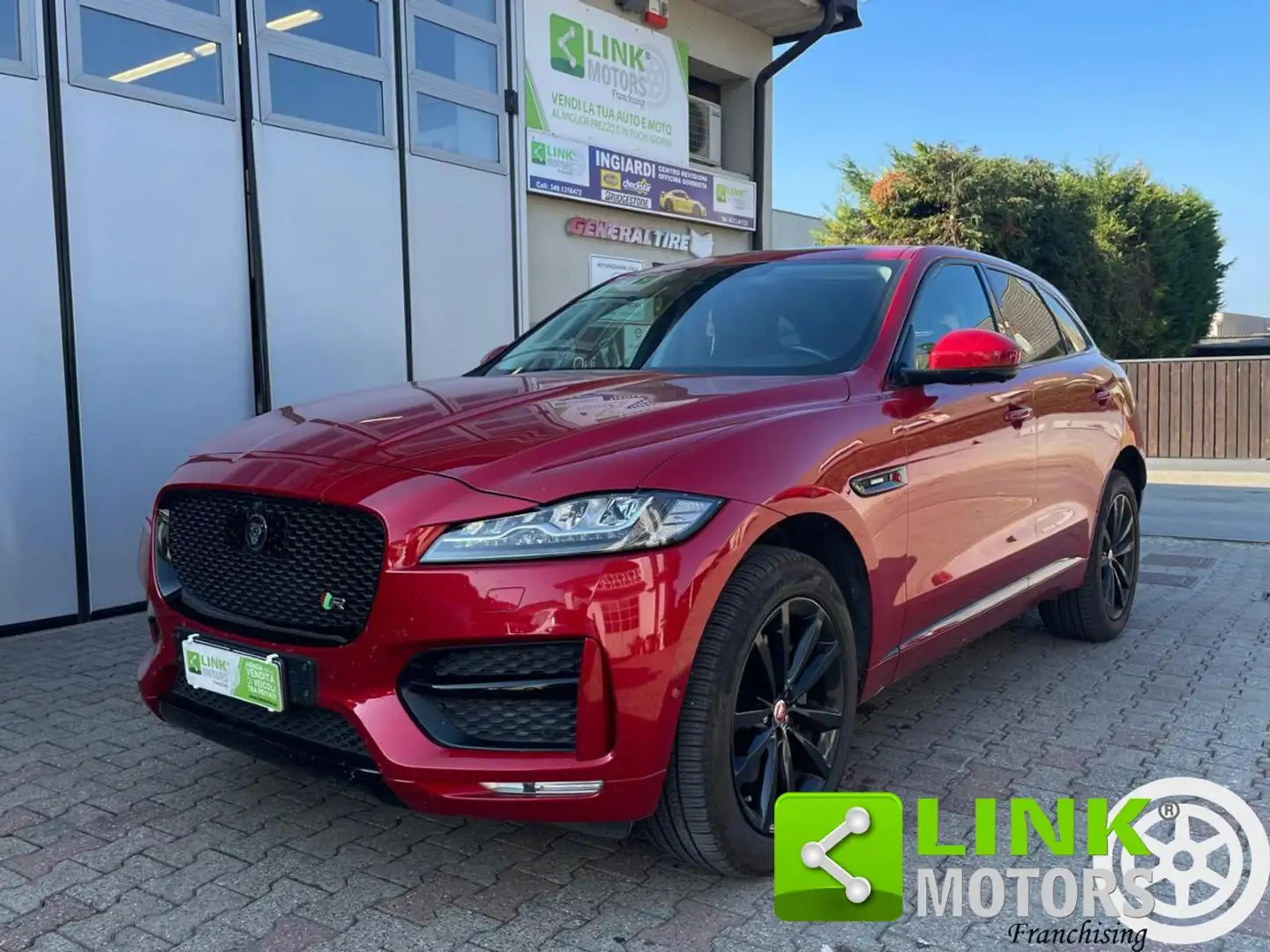 Jaguar F-Pace 2.0 D 180 CV AWD aut. R-Sport Rosso - 1