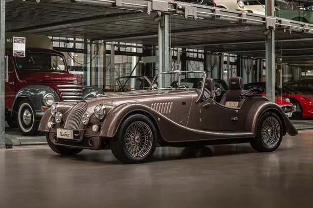 Morgan Plus 4 Plus Four - 1 of 1 - A/C - SHZ - Sonderfarbe