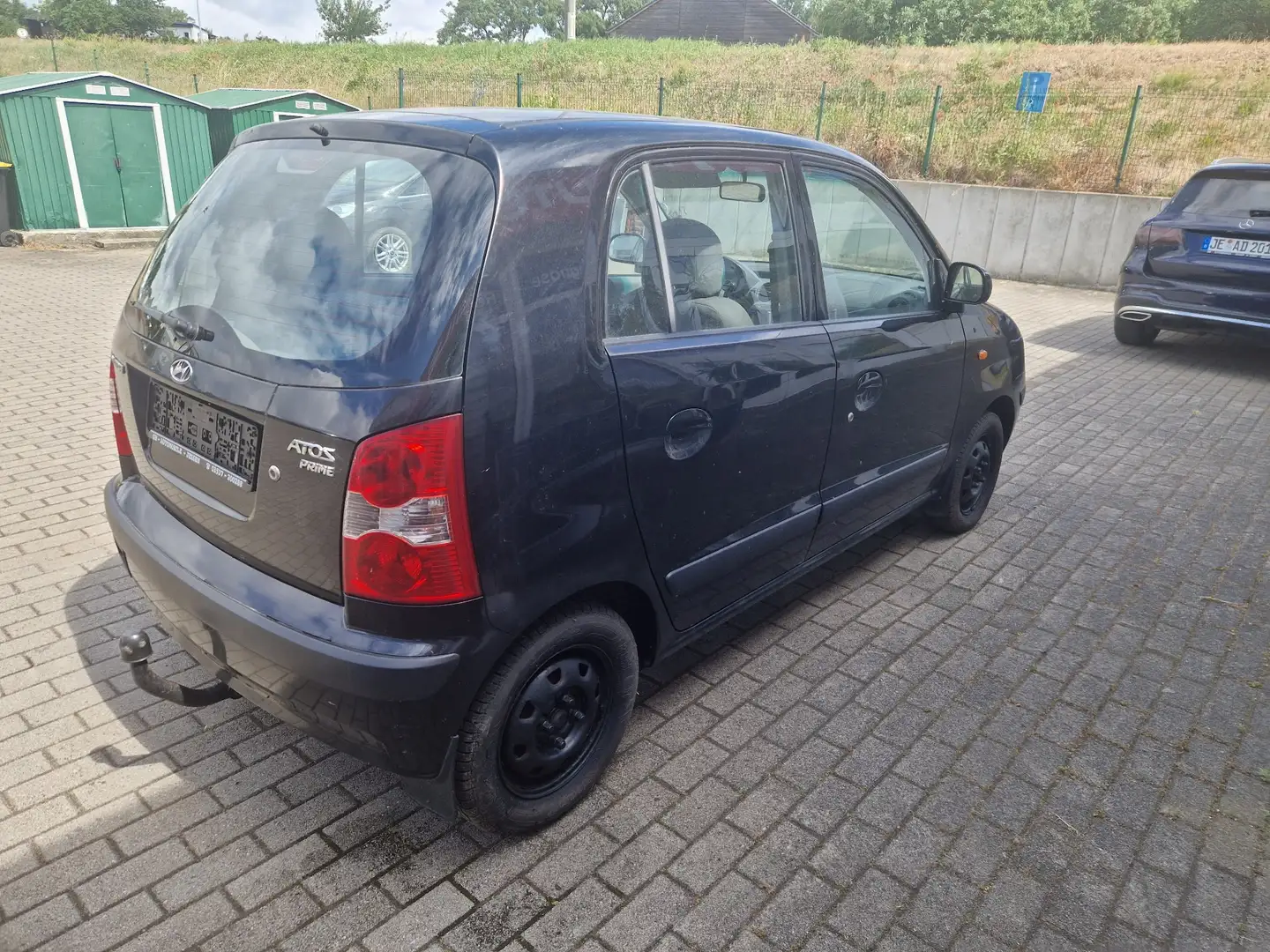 Hyundai Atos 1.1 Comfort -- Klima+2xel.FH+ZV+AHK -- Noir - 2