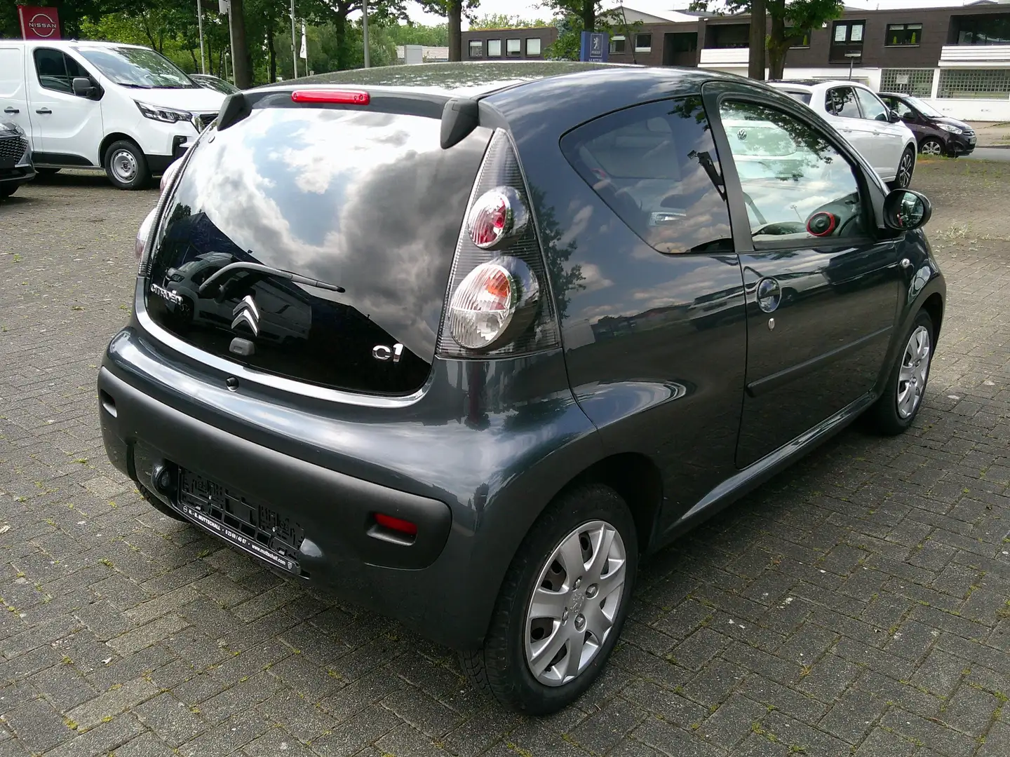 Citroen C1 1,0 Selection 3T Grijs - 2