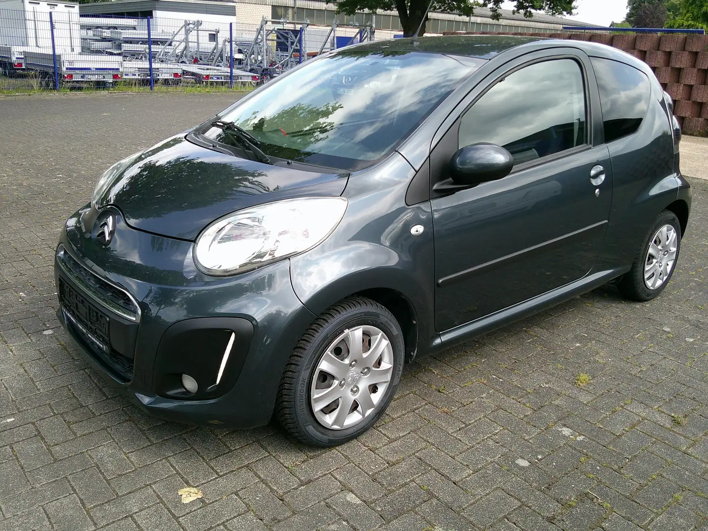 Citroen C1 1,0 Selection 3T Grijs - 1
