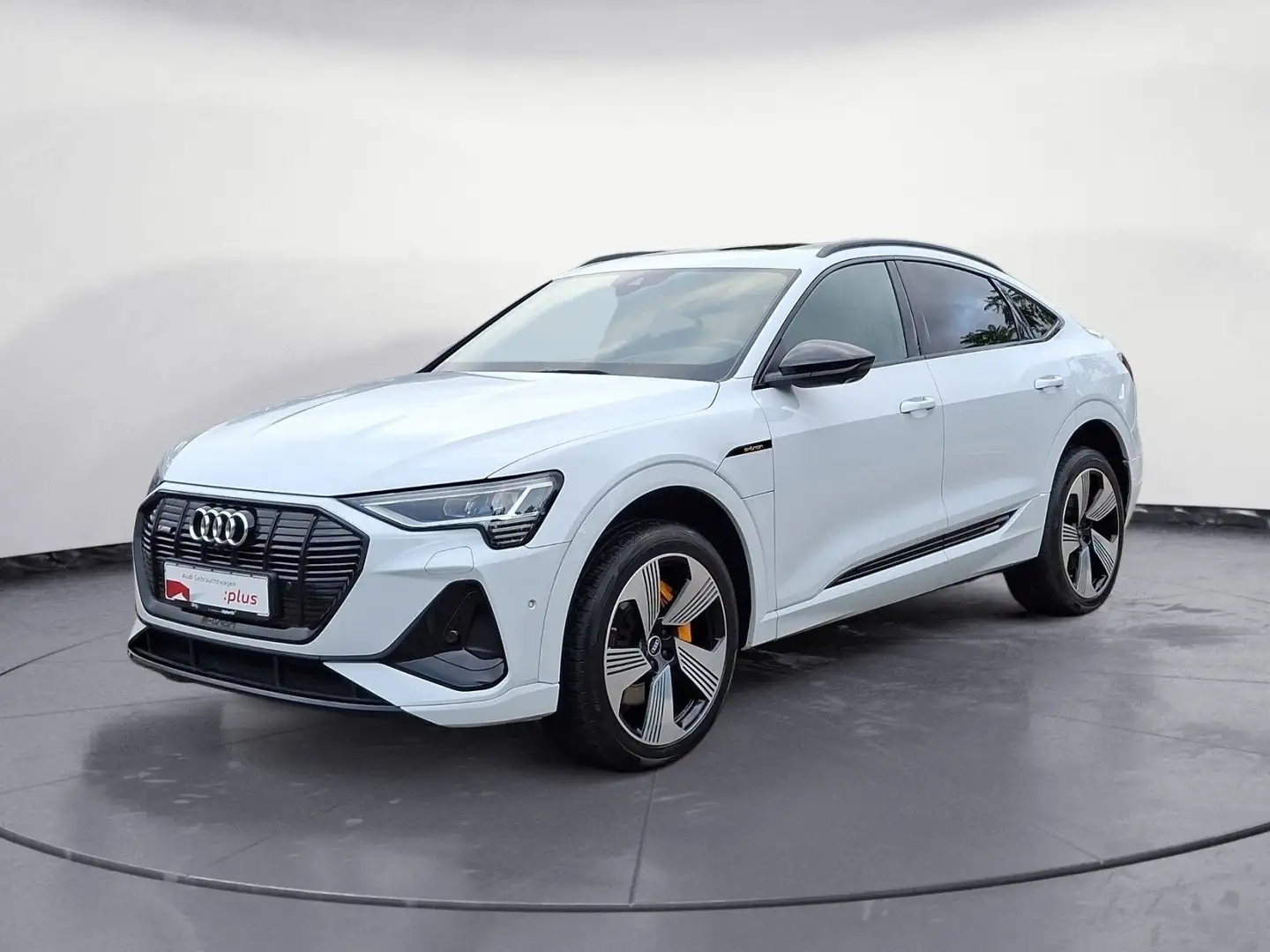 Audi e-tron 55 quattro S line Wit - 2