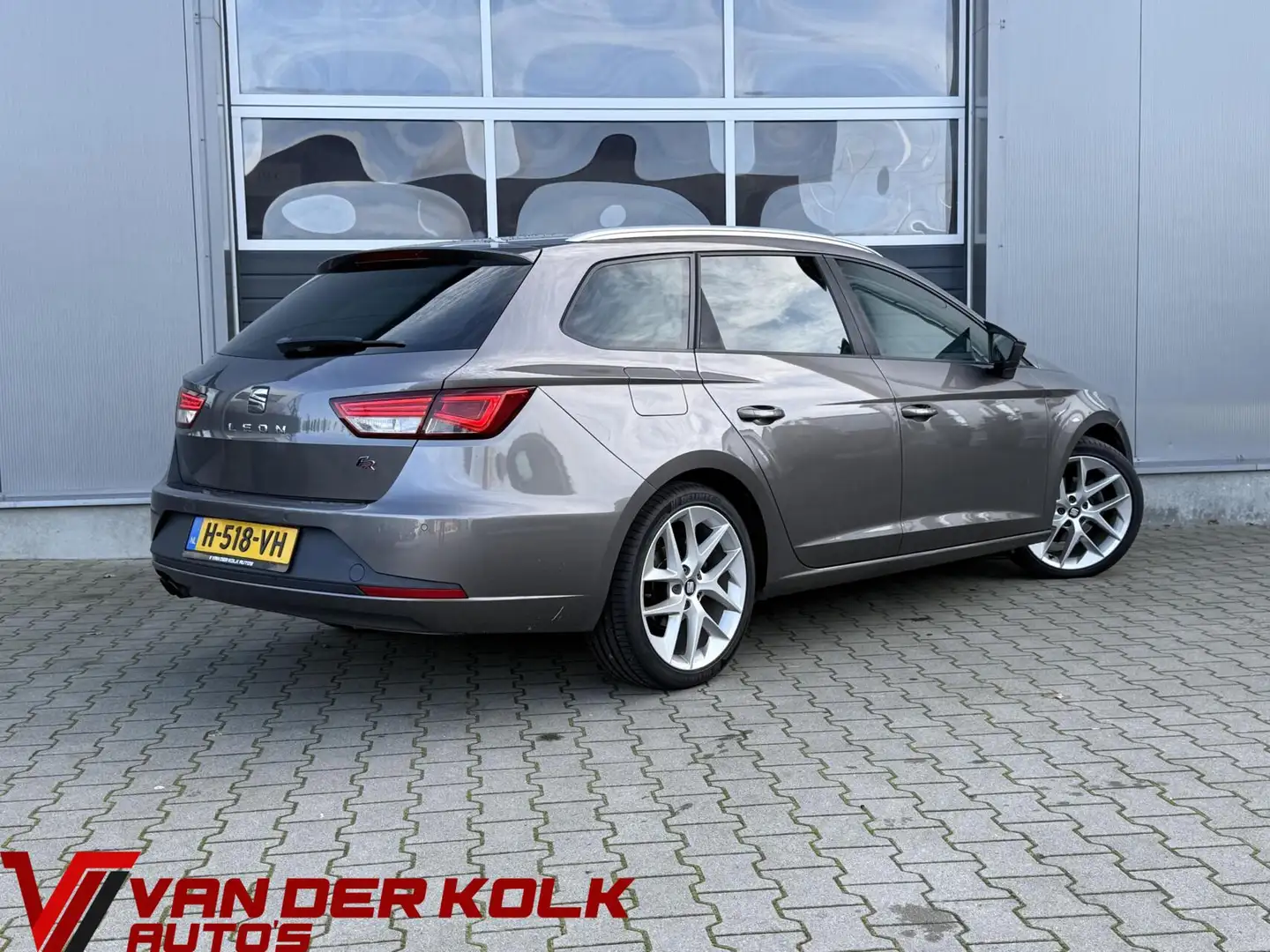 SEAT Leon ST 1.4 TSI FR LED Navi Cruise Climate Half Leder S Grau - 2