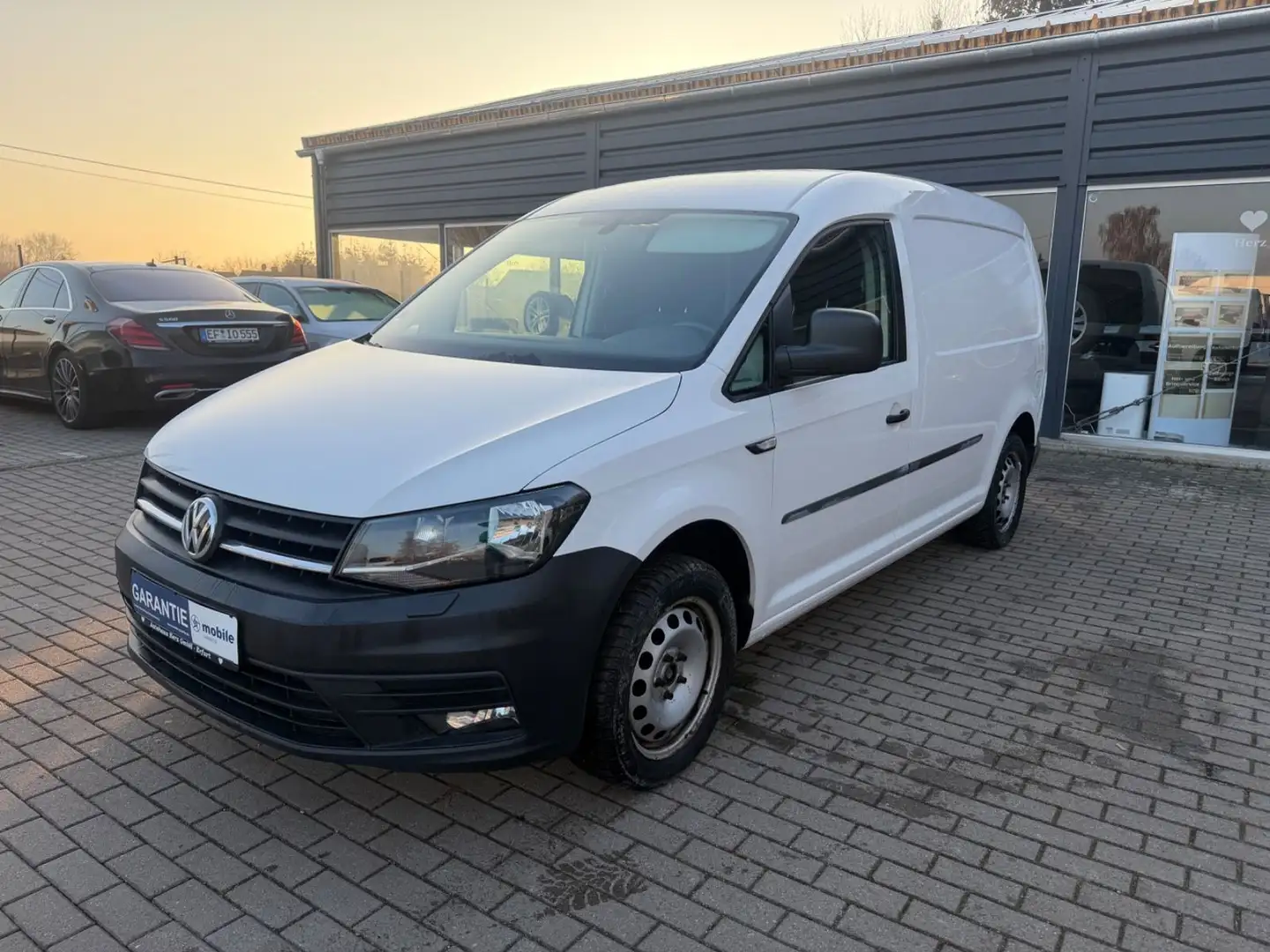 Volkswagen Caddy Maxi*AHK*MwSt*Klima*Flügeltüren*Garantie Blanc - 1