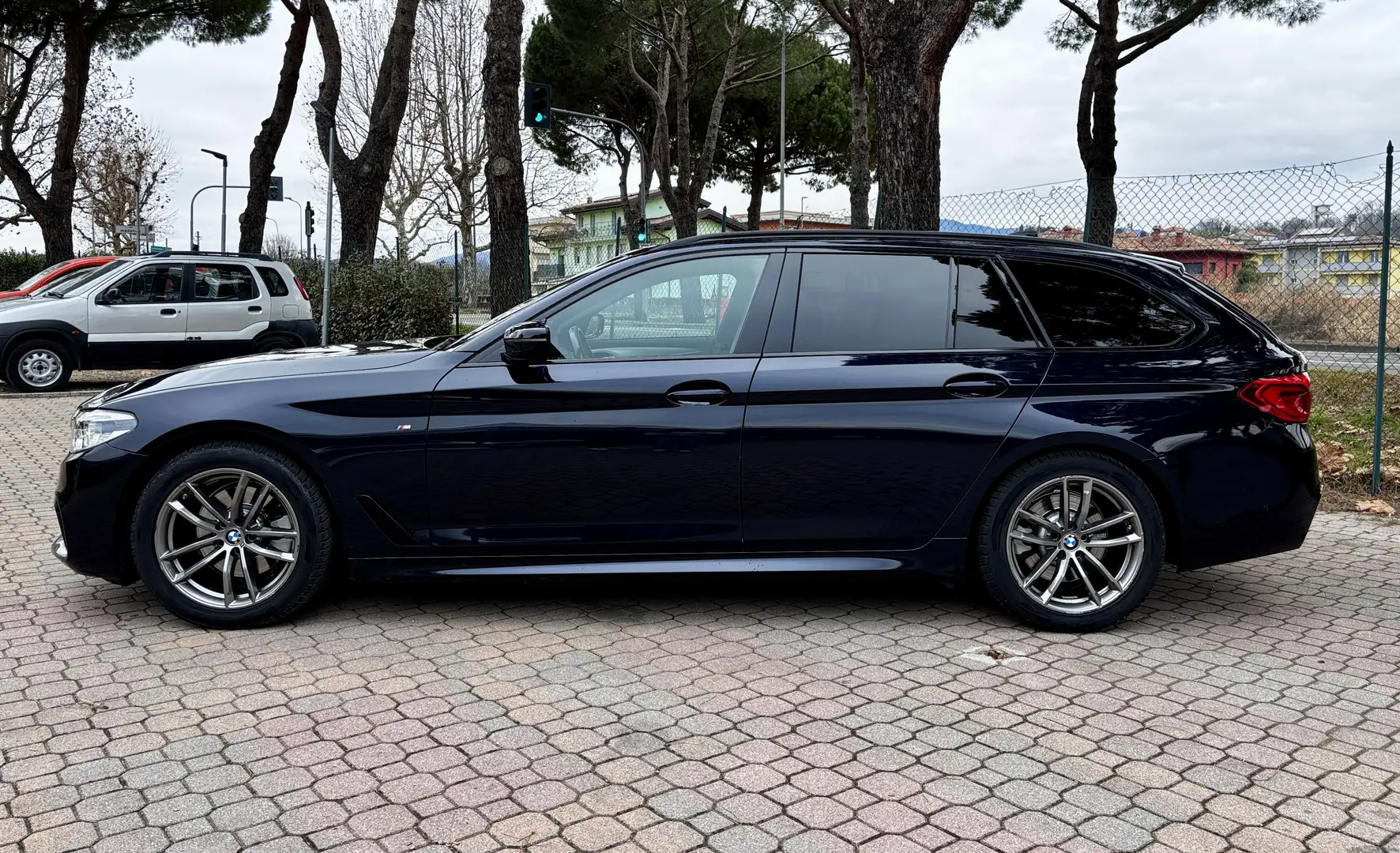 BMW 520 Serie 5 G31 Touring 520d Touring xdrive Msport aut Bleu - 2