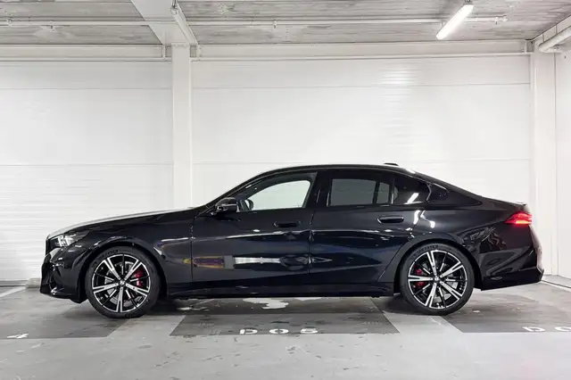 BMW 5 Series view 2