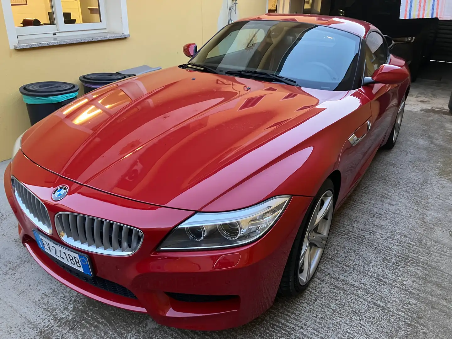 BMW Z4 Z4 E89 sdrive20i Красный - 1