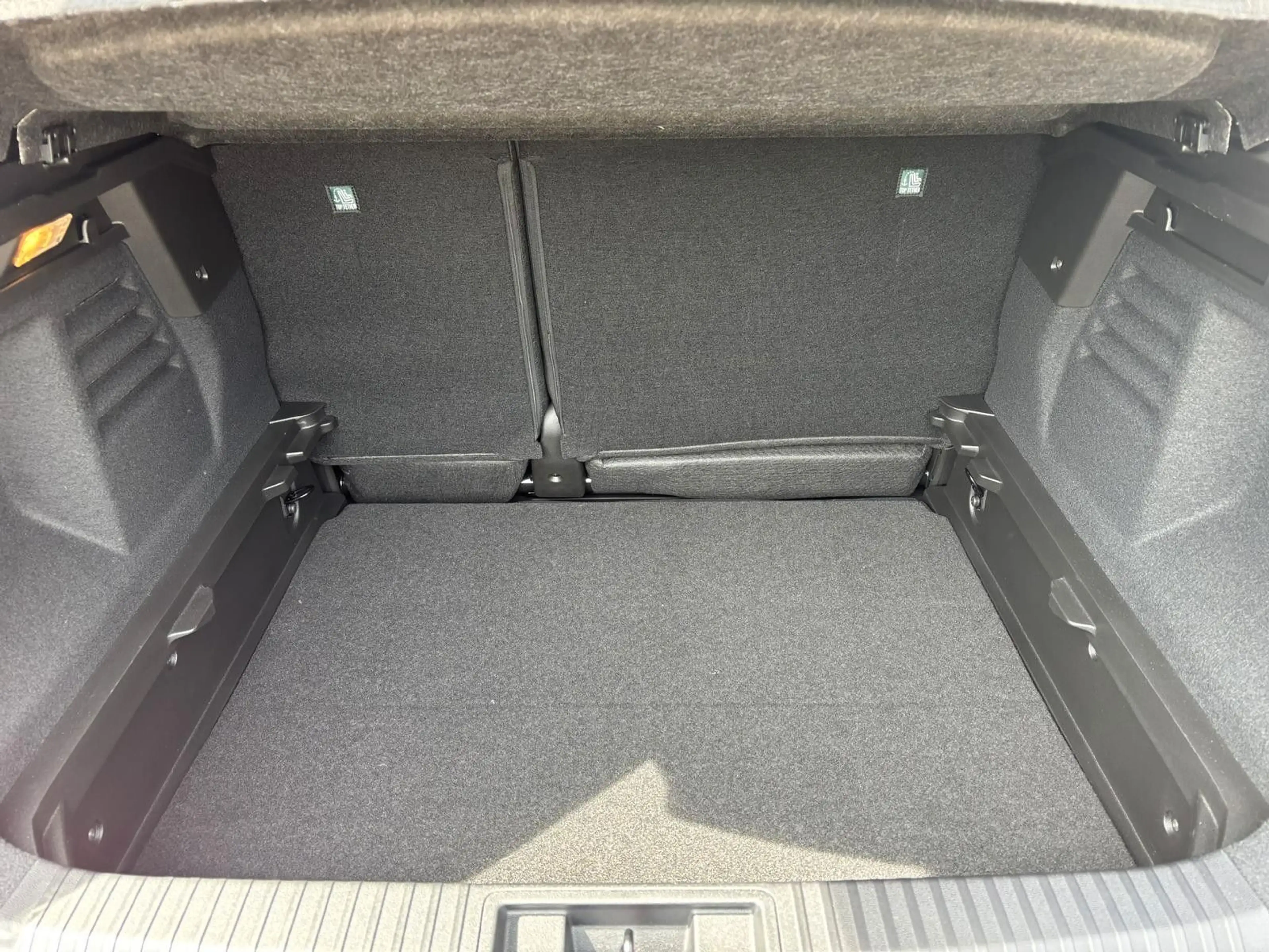Mitsubishi Grandis 1.3 Diamant PLUS — photo 15