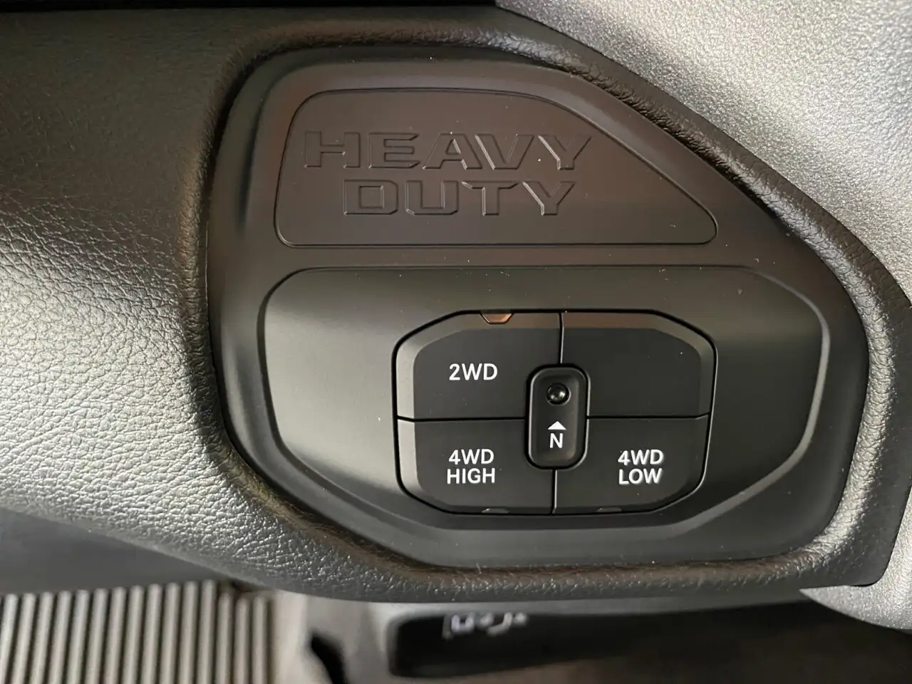 RAM 2500 снимка RAM 2500