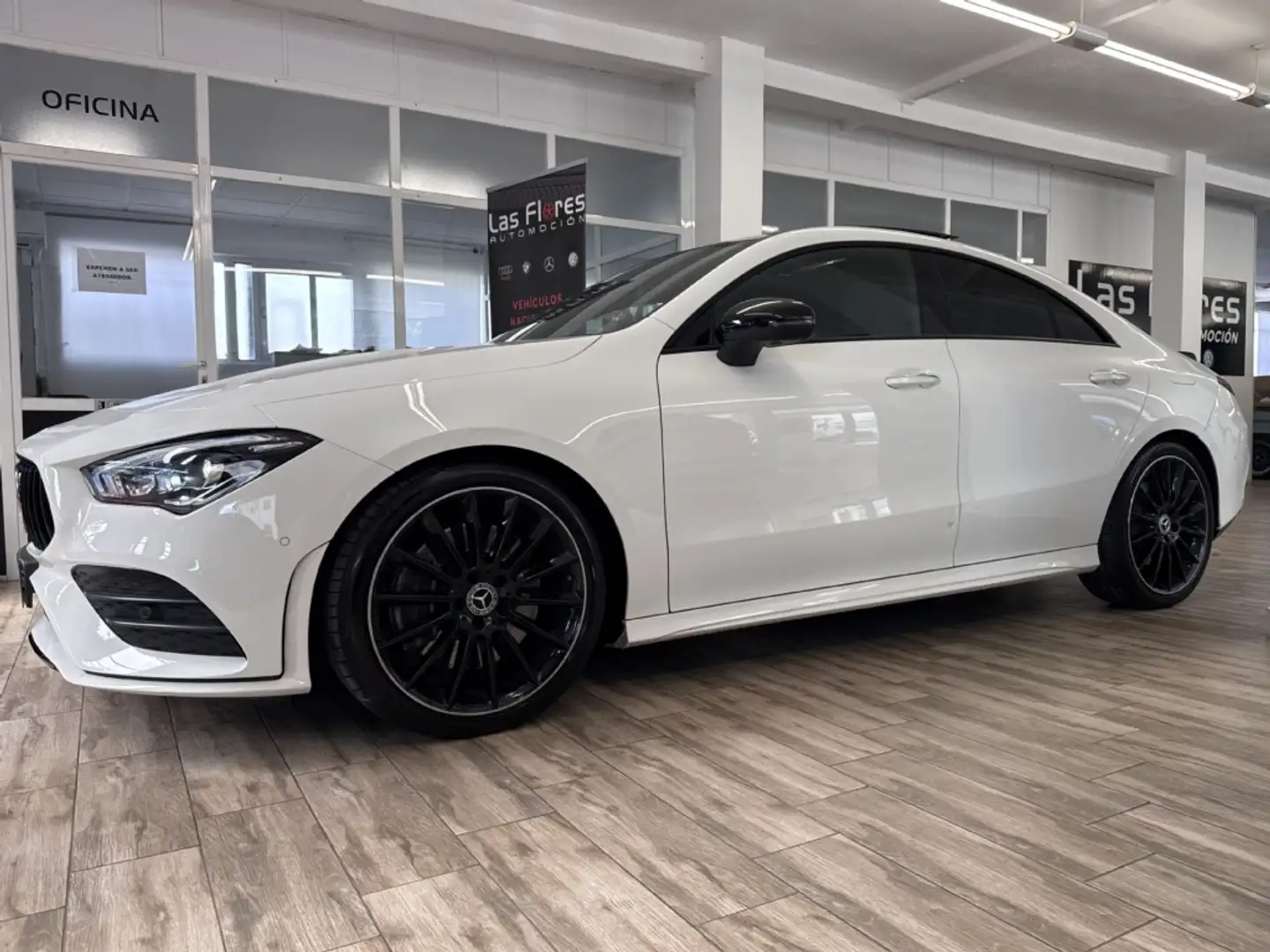 Mercedes-Benz CLA 250 4Matic 7G-DCT Blanc - 1