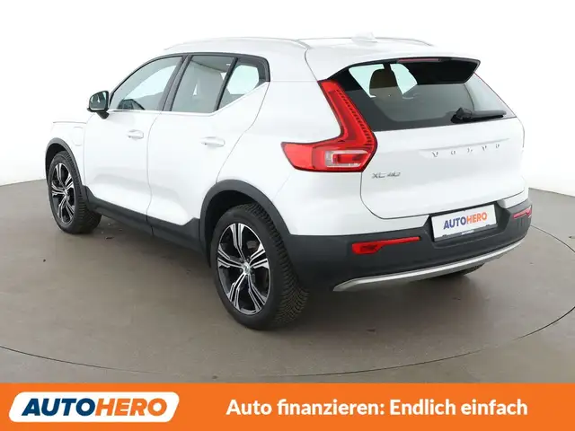 Volvo XC40 view 4