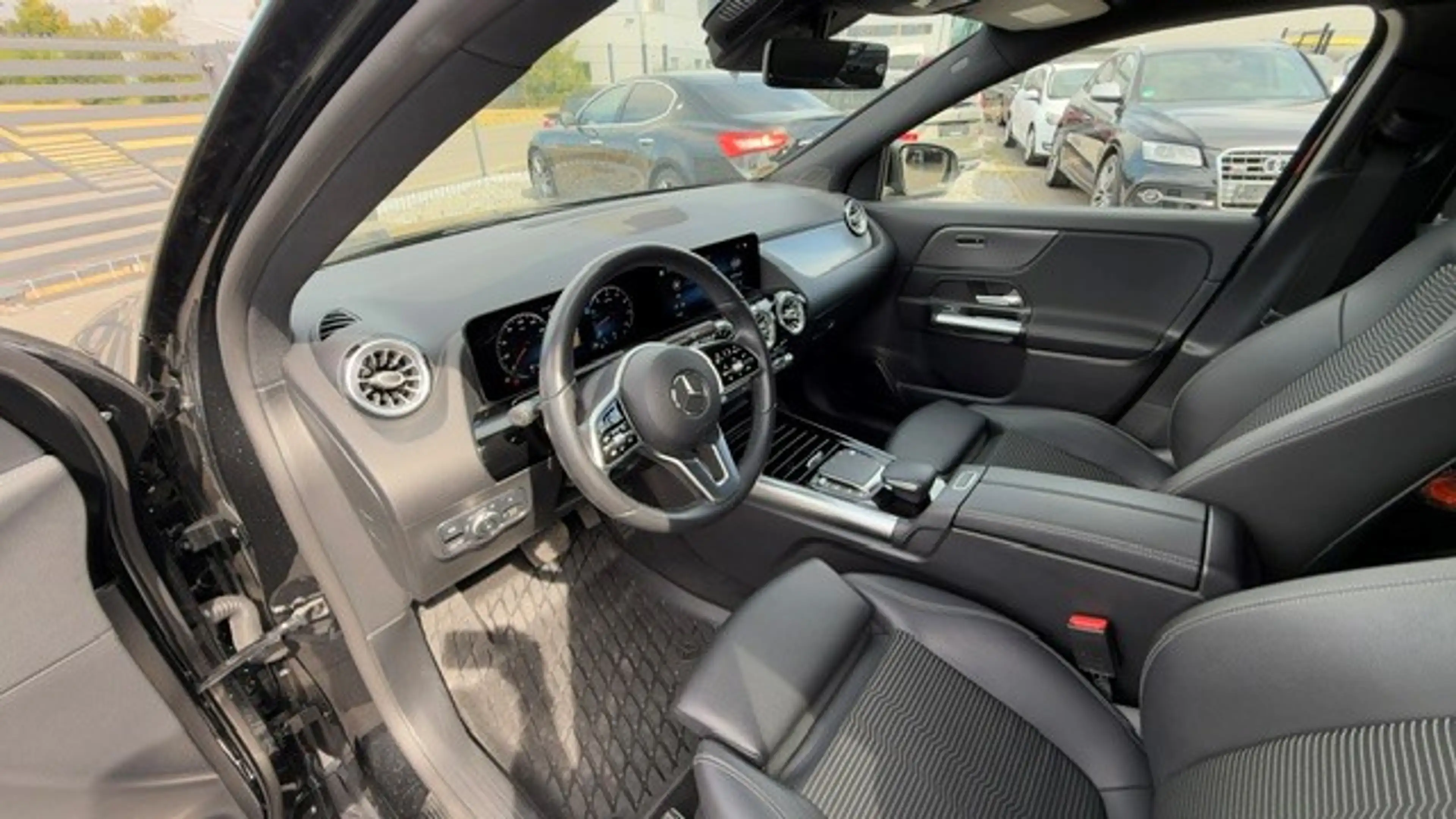 Mercedes-Benz GLA 250 GLA 250 4Matic (247.747) — photo 11