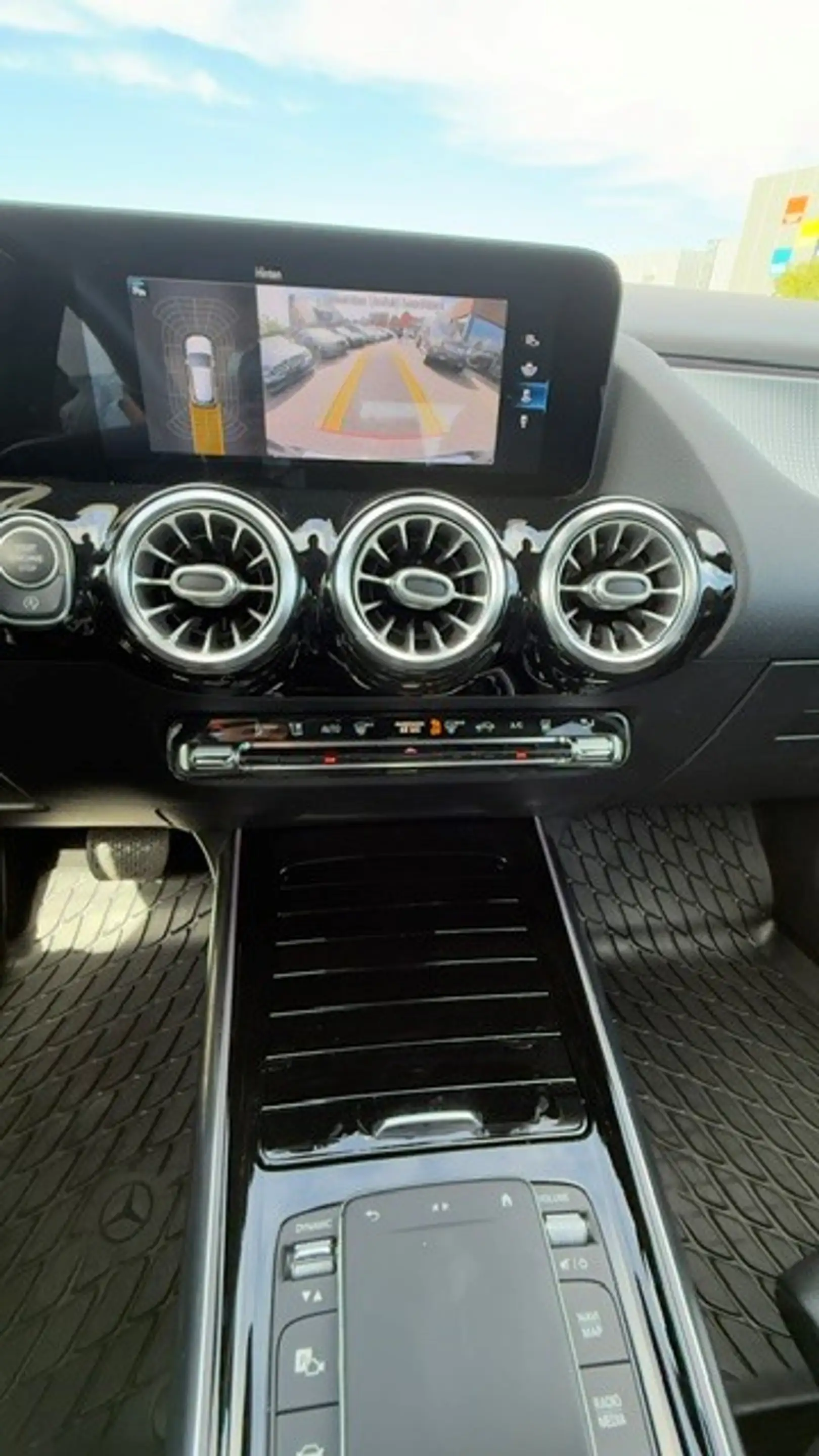 Mercedes-Benz GLA 250 GLA 250 4Matic (247.747) — photo 13