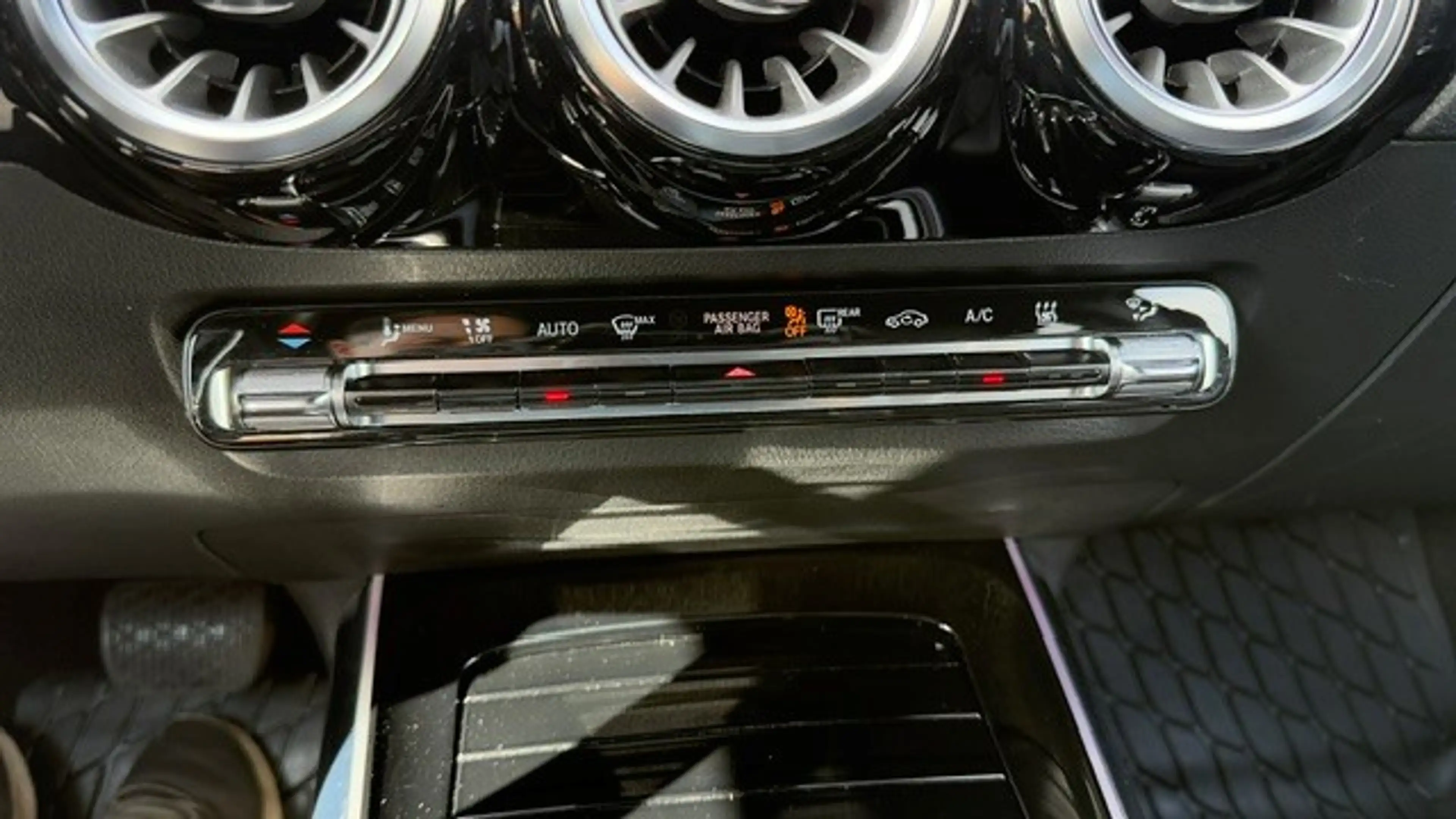 Mercedes-Benz GLA 250 GLA 250 4Matic (247.747) — photo 15