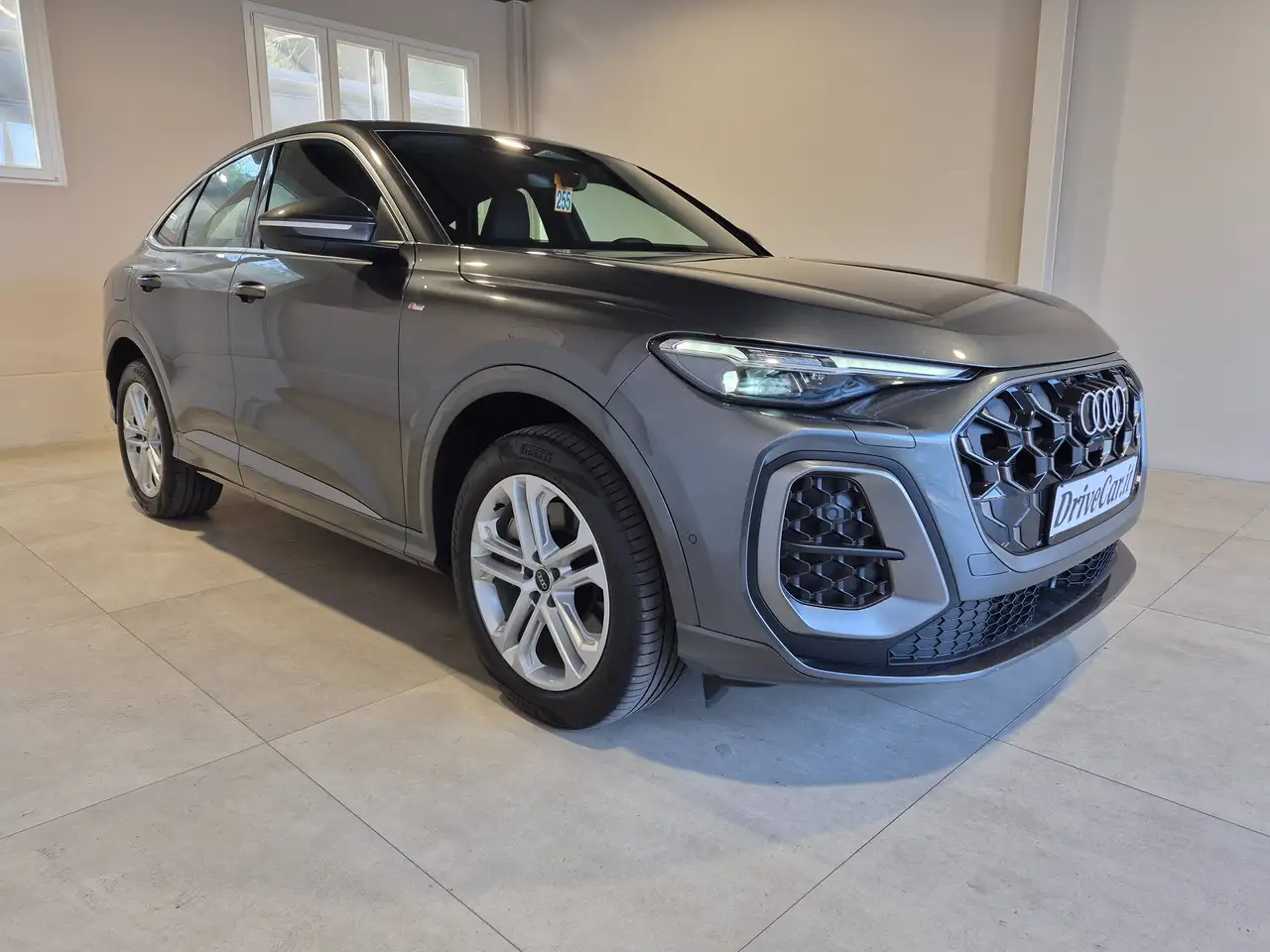 Audi Q5 SPORTBACK NEW GENERATION QUATTRO S LINE EDITION S-TRONIC DISPLAY PASSEGGERO AUTO UFFICIALE AUDI 1, миниатюра 4