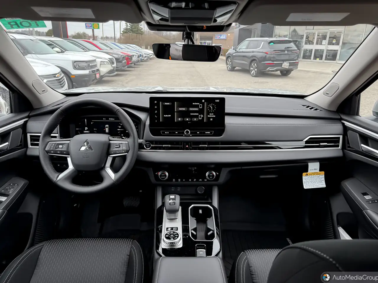 Mitsubishi Outlander снимка Mitsubishi Outlander