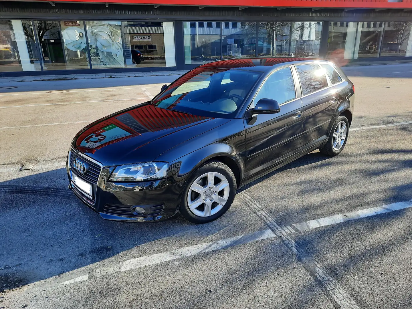 Audi A3 A3 Sportback 2.0 TDI Schwarz - 1