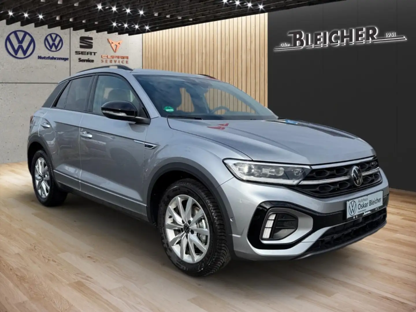 Volkswagen T-Roc 1.5 l TSI OPF R-Line 110 kW (150 PS) 7-Gang-DSG Silber - 2