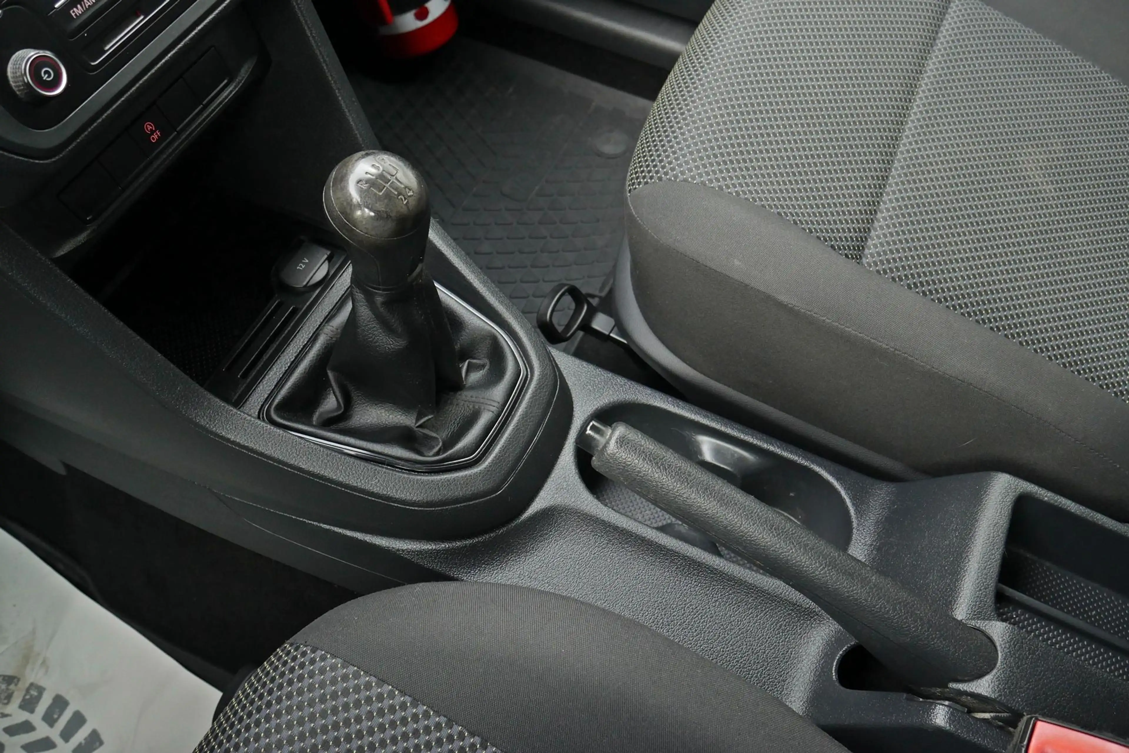 Volkswagen Caddy 2.0 TDI Kasten AHK Sortimo Regal 75 kW (102 PS)... — photo 23