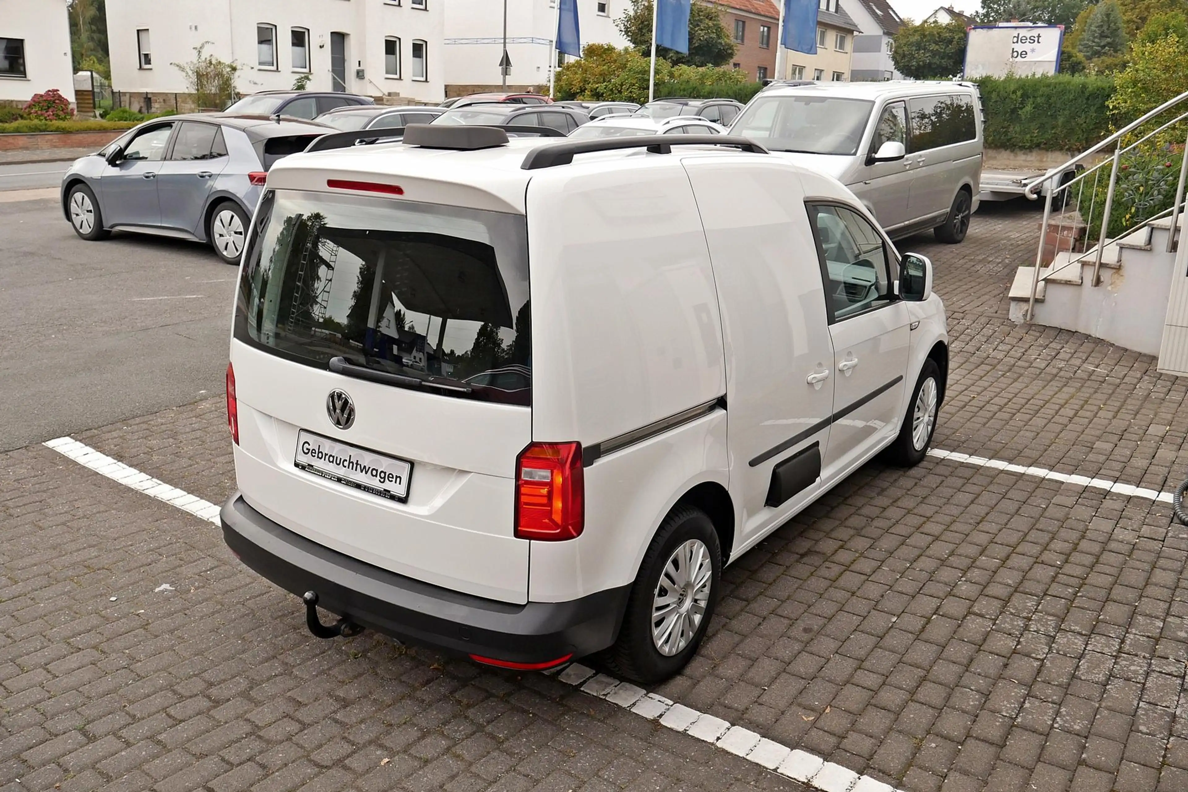 Volkswagen Caddy 2.0 TDI Kasten AHK Sortimo Regal 75 kW (102 PS)... — photo 7