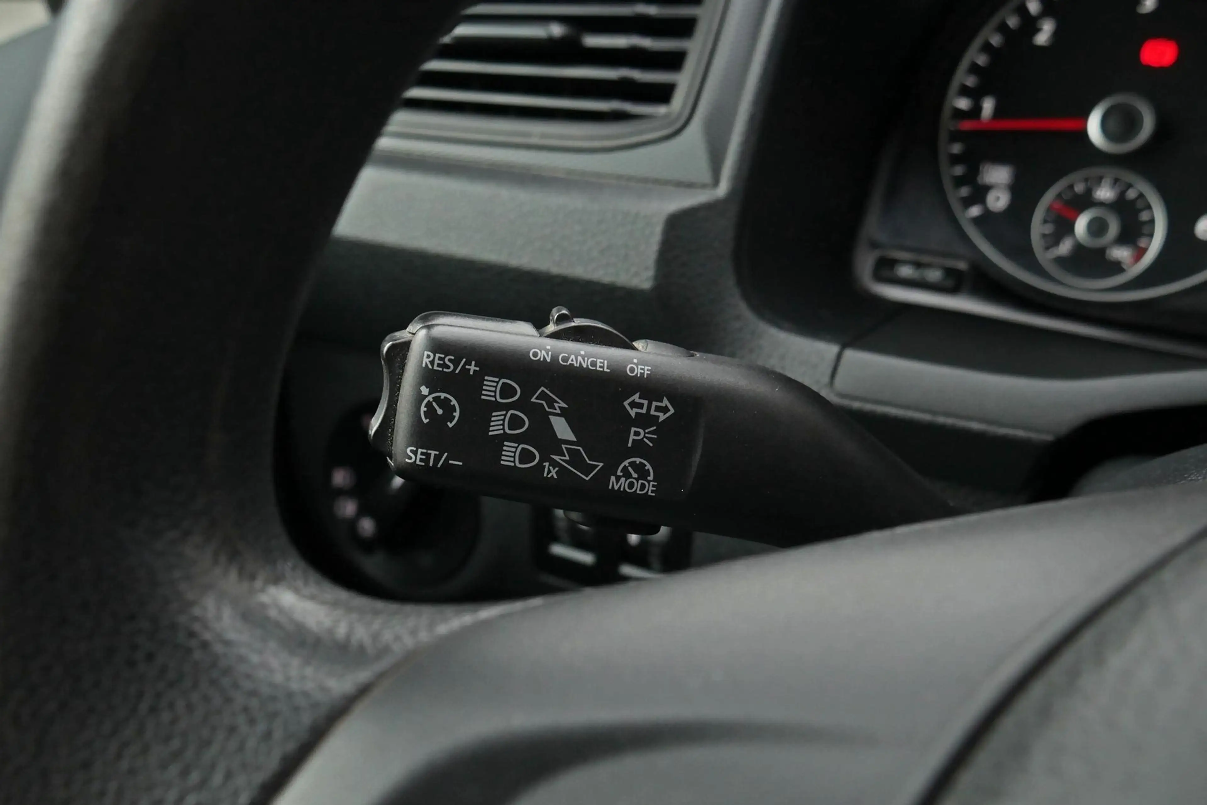 Volkswagen Caddy 2.0 TDI Kasten AHK Sortimo Regal 75 kW (102 PS)... — photo 18