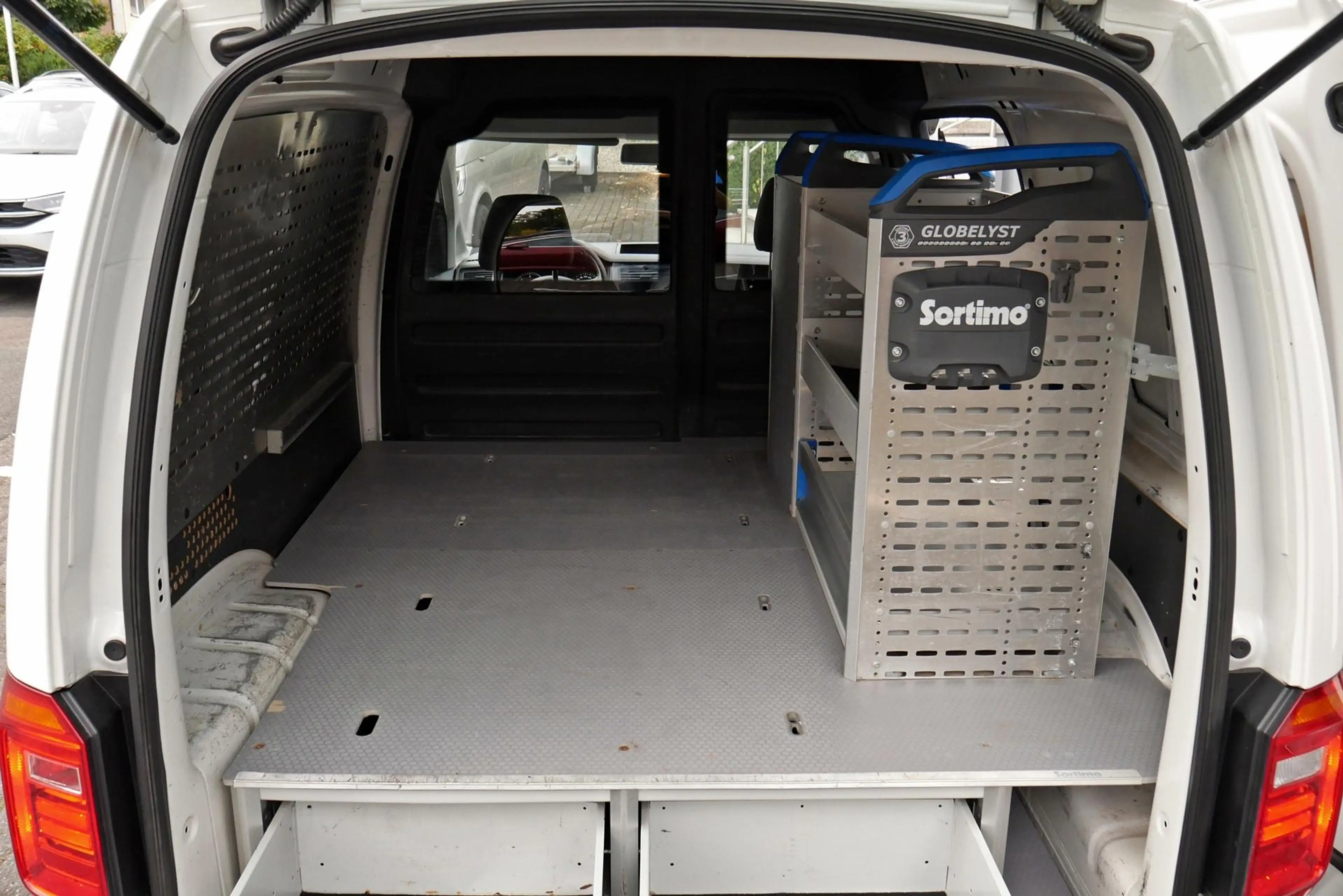 Volkswagen Caddy 2.0 TDI Kasten AHK Sortimo Regal 75 kW (102 PS)... — photo 28