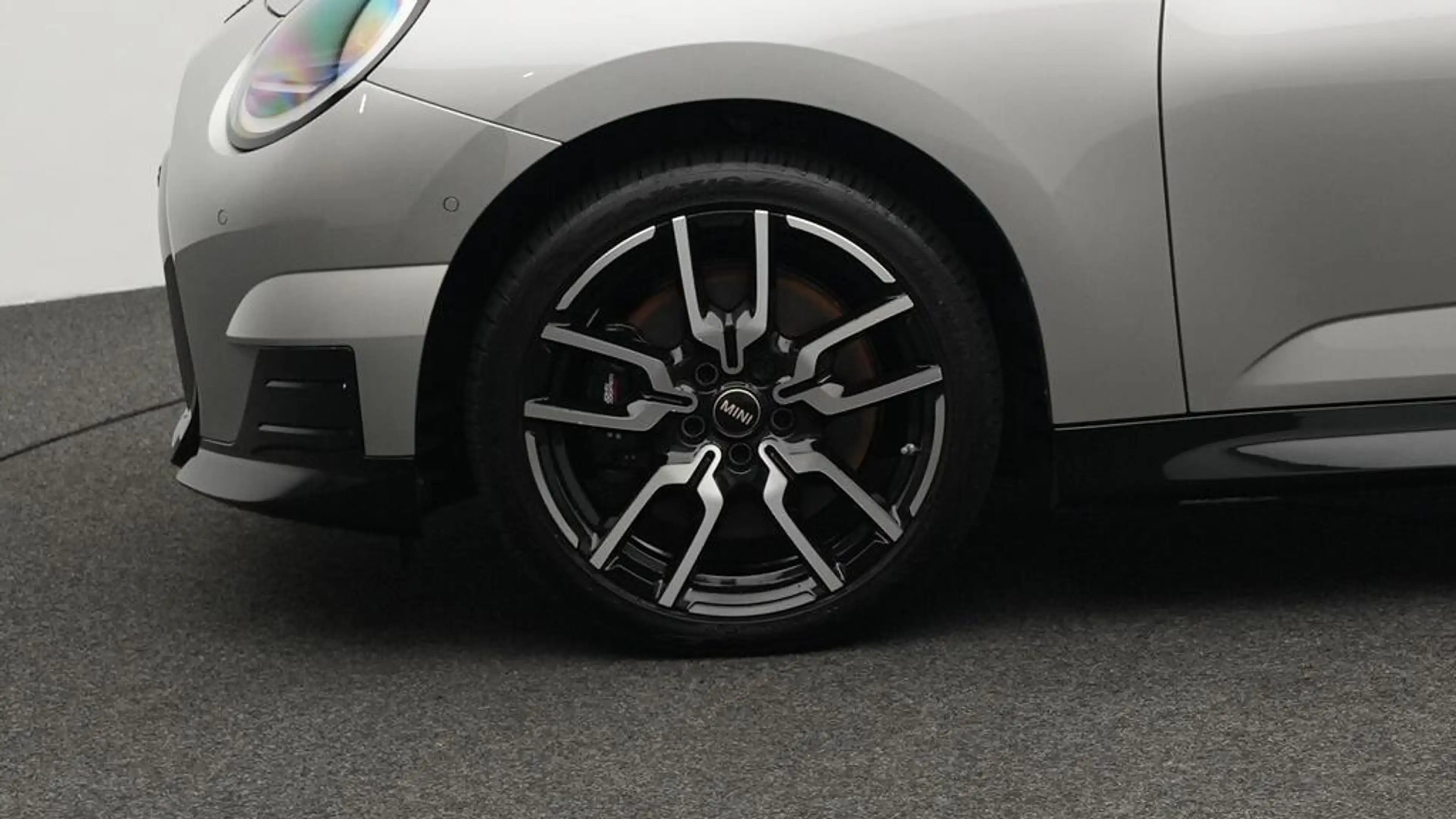 MINI Cooper SE John Cooper Works Trim — photo 9