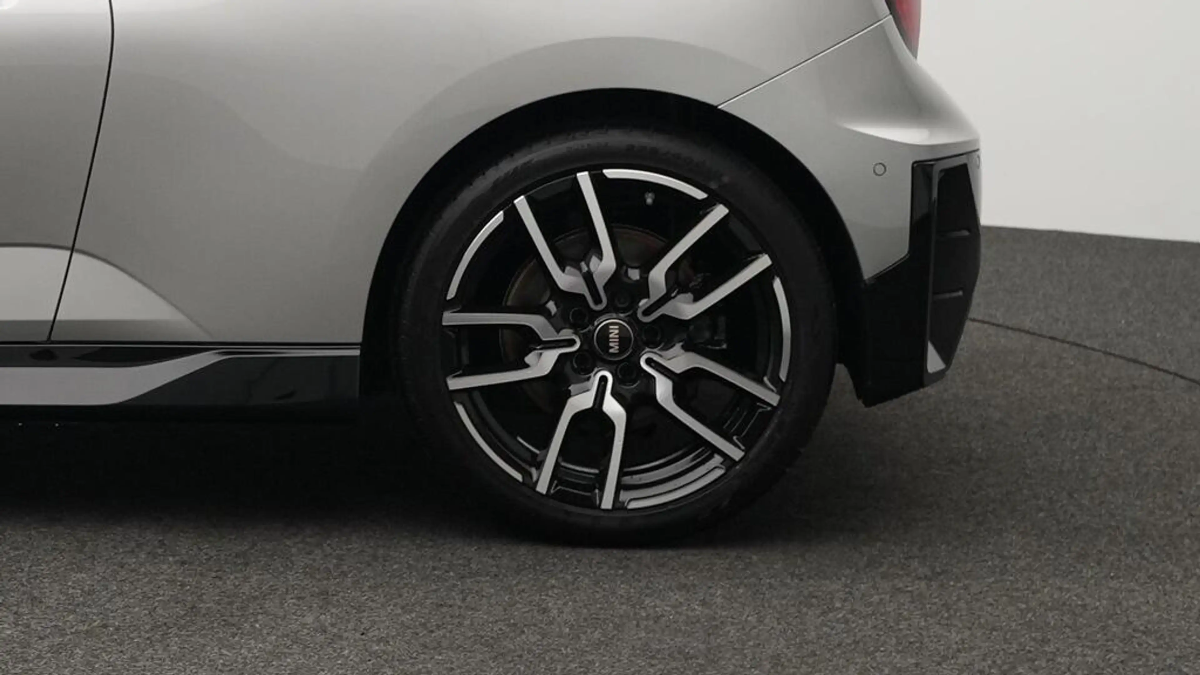 MINI Cooper SE John Cooper Works Trim — photo 12