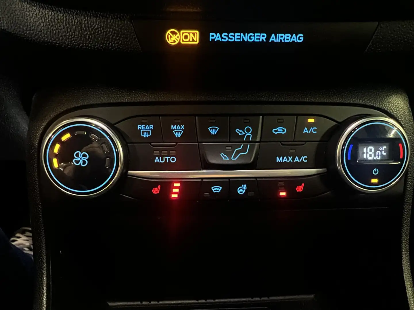 Ford Fiesta 1.0 EcoBoost ST-Line X | B&O Audio | LED | Stoelve Zwart - 2