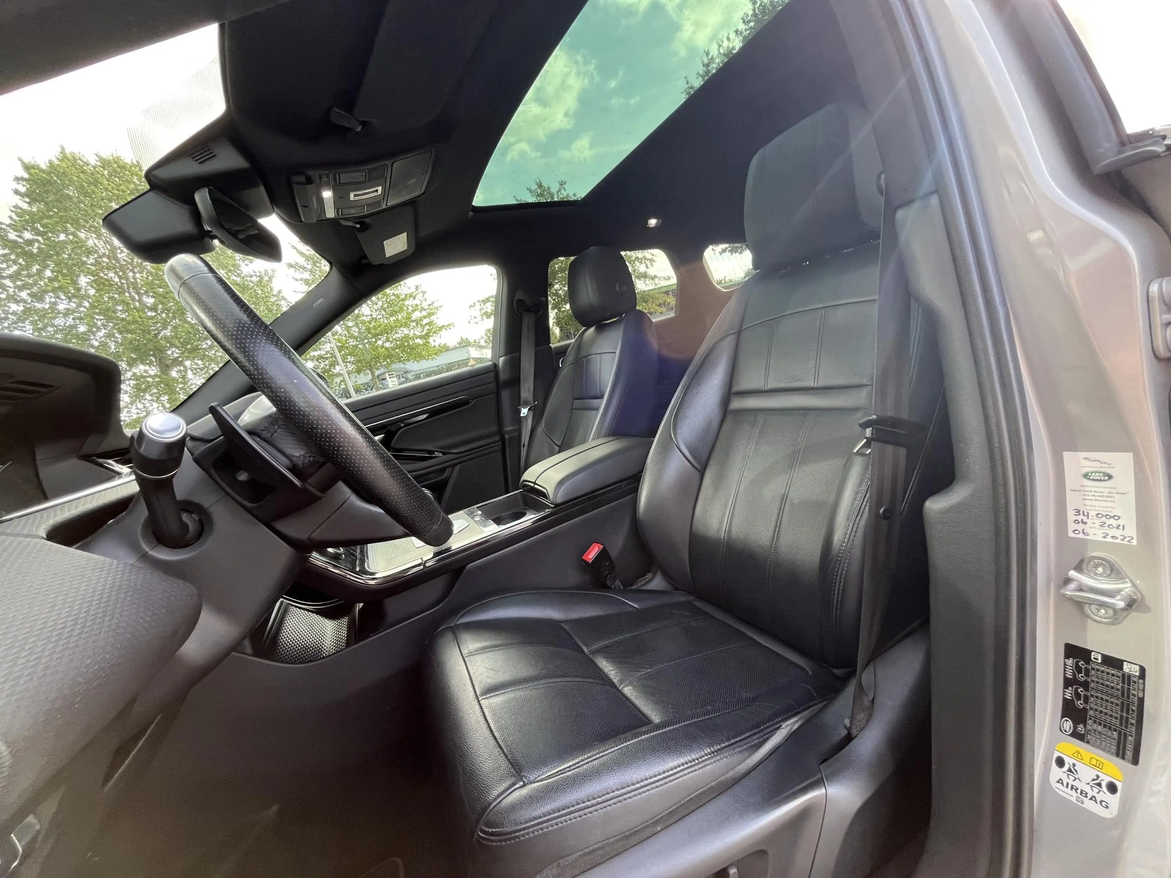Land Rover Range Rover Evoque 2.0 D150 AWD HSE — photo 4