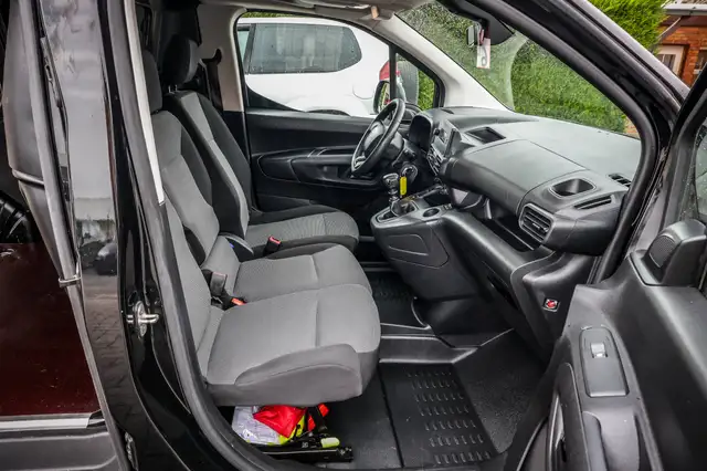 Citroen Berlingo view 18