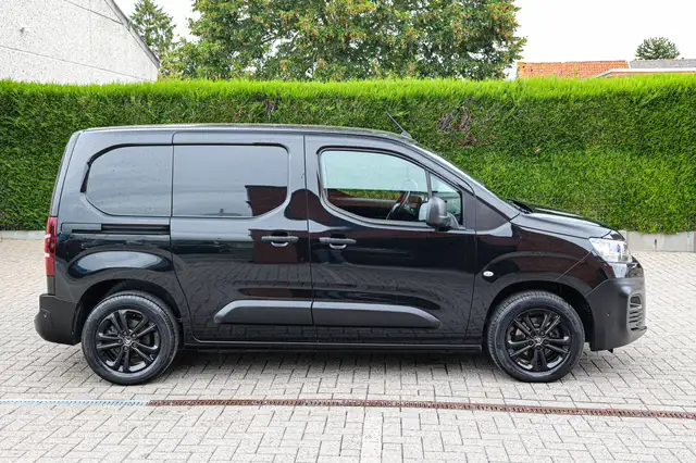 Citroen Berlingo view 4
