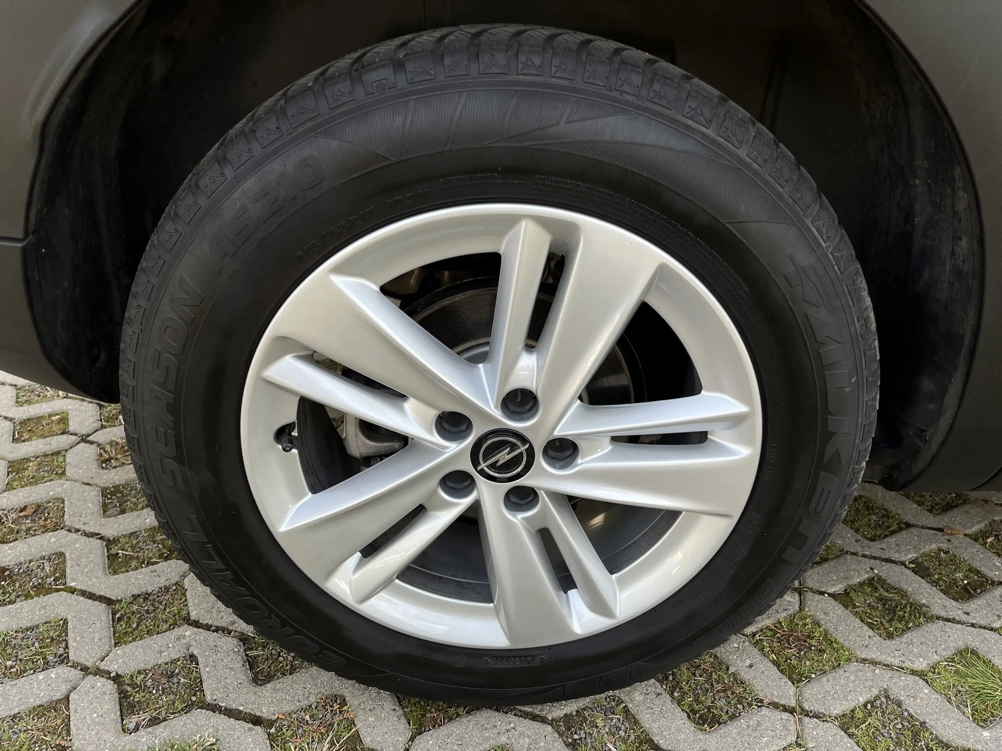 Opel Grandland 1.2 Turbo Enjoy LED+SHZ+2xKlima — photo 8