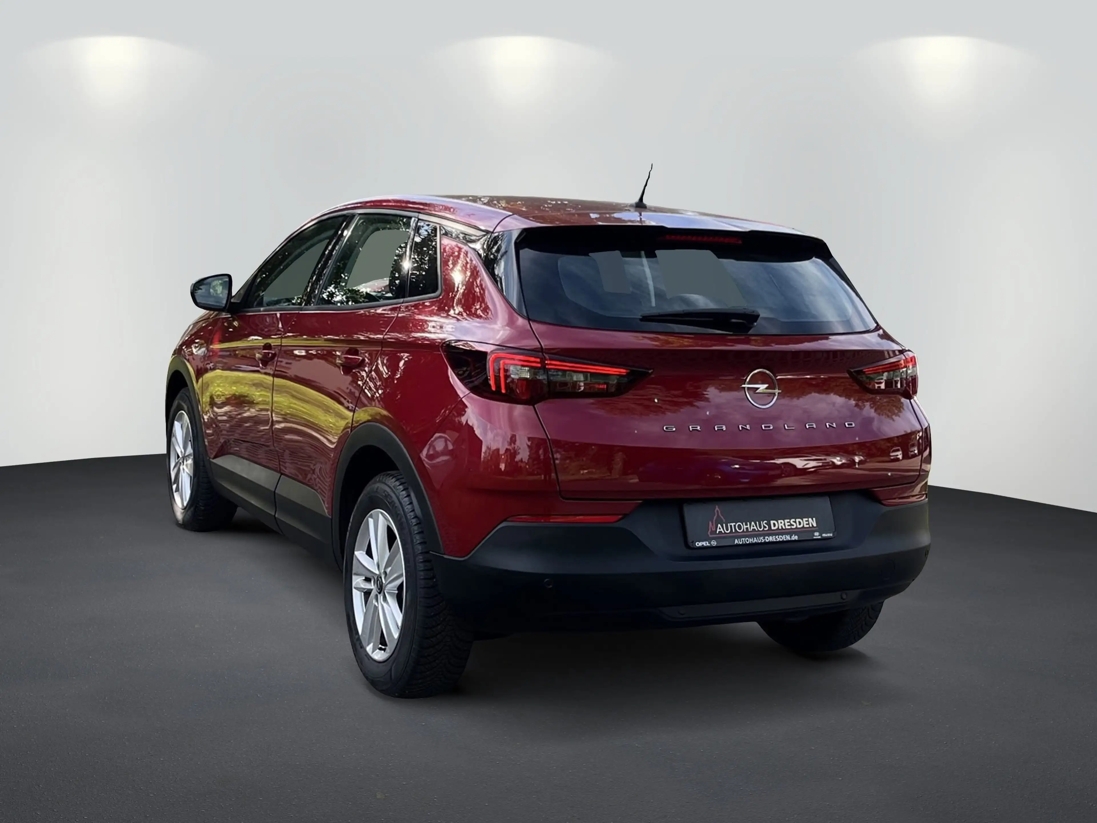 Opel Grandland 1.2 Turbo Enjoy LED+SHZ+2xKlima — photo 5