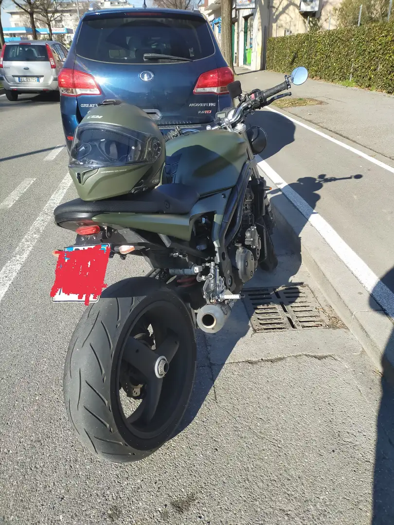 Triumph Speed Triple 955i - 2