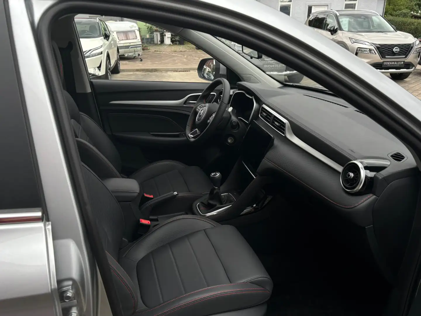 MG ZS 1.5 VTi Luxury 360 SpurH LED Leder PDC Silber - 2
