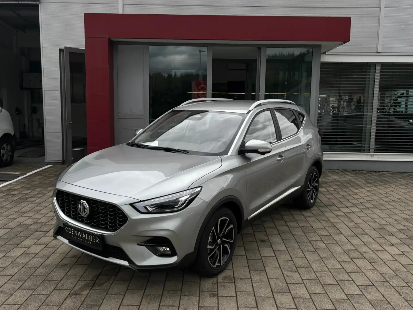 MG ZS 1.5 VTi Luxury 360 SpurH LED Leder PDC Silber - 1