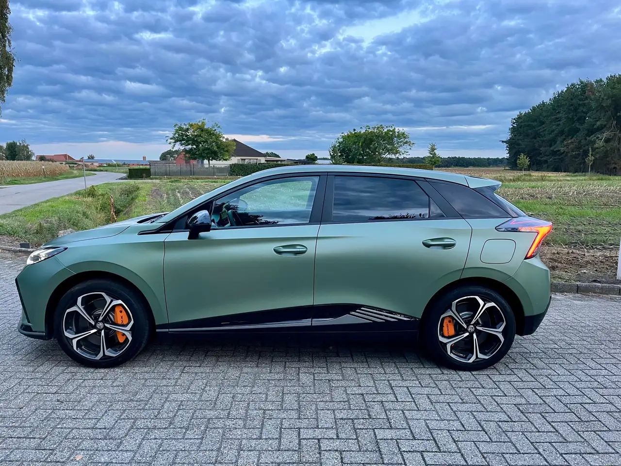MG MG4 64kWh X-POWER 435pk 4x4 8000KM Fabrieksgarantie!!, миниатюра 2
