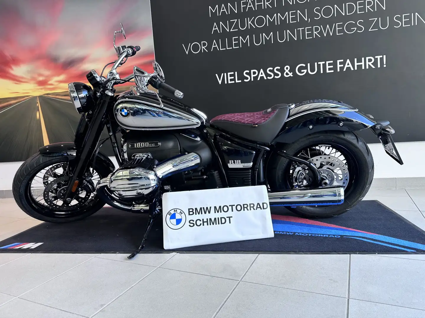 BMW R 18 100 Jahre Edition Schwarz - 1