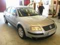 Volkswagen Passat 1.9TDI Trendline 4Motion Gris - thumbnail 2