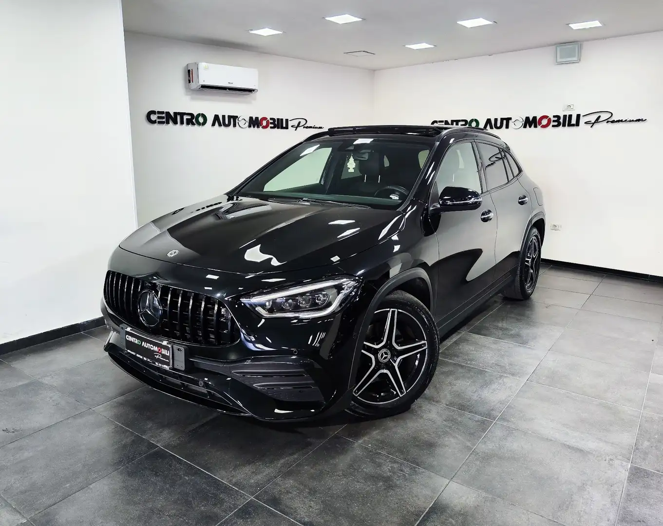 Mercedes-Benz GLA 200 GLA 200 d Automatic Premium Negro - 1