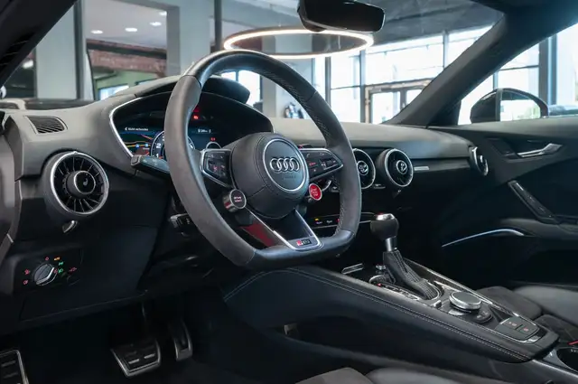 Audi TT RS view 15
