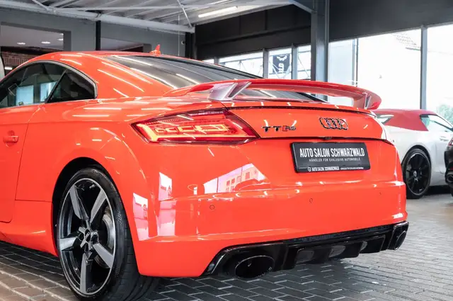Audi TT RS view 11