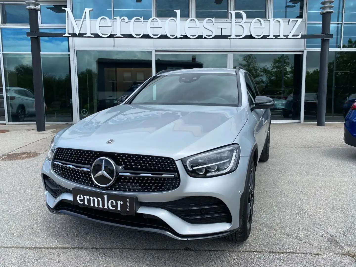 Mercedes-Benz GLC 220 d 4MATIC AMG Night CarPlay FAP PTS MBUX Silber - 2