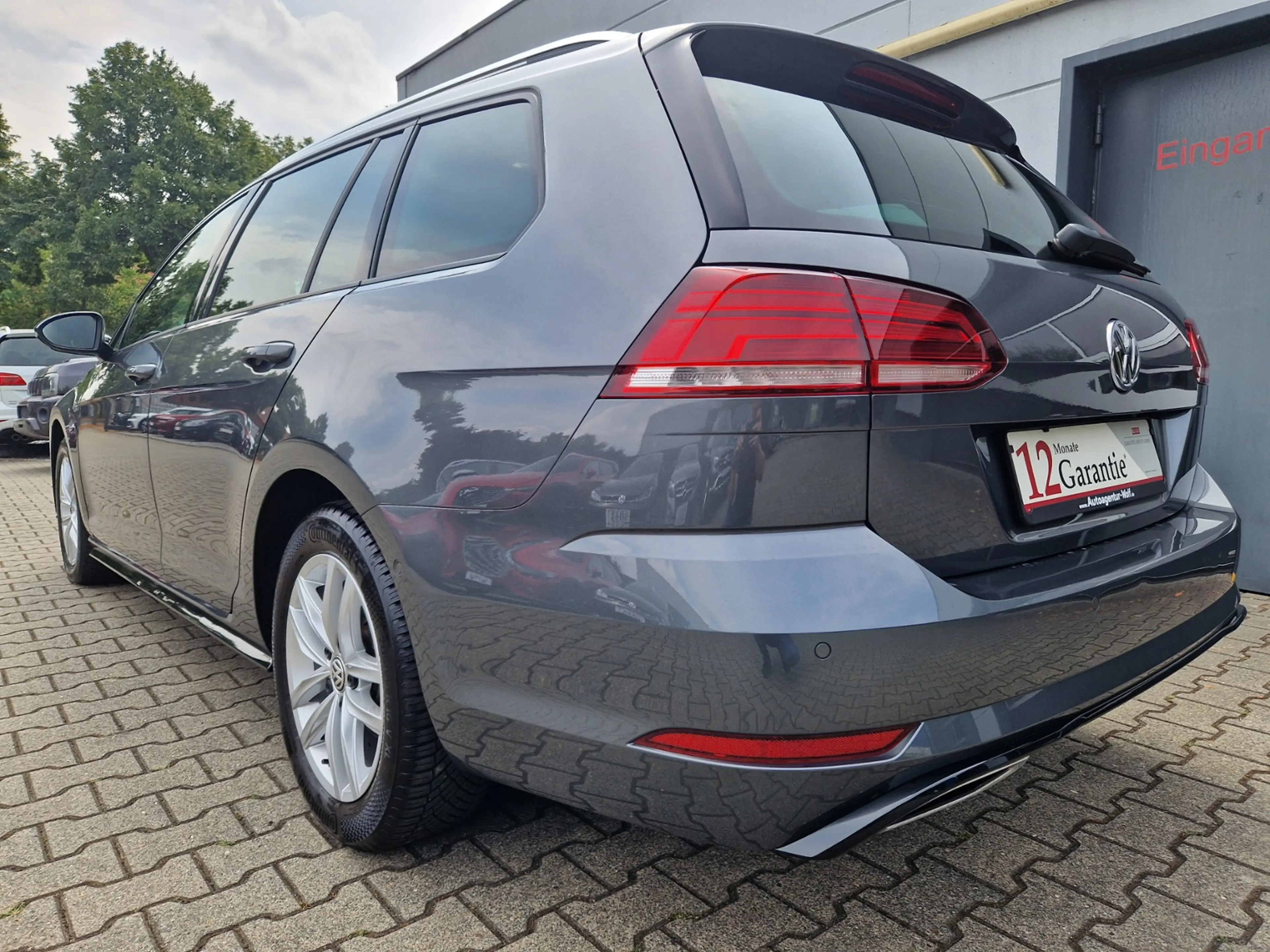 Volkswagen Golf Variant Comfortline R-Line 1,5 l TSI *SHZ* — photo 3
