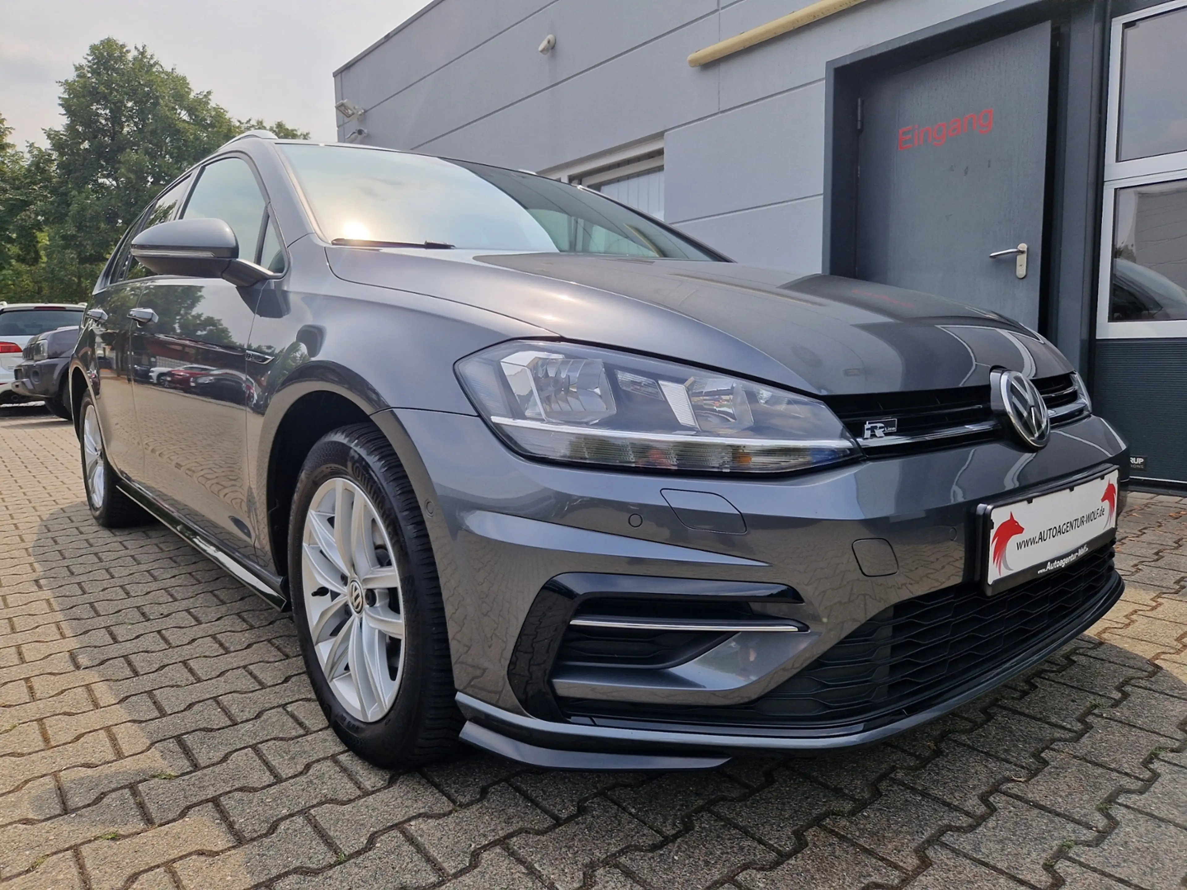 Volkswagen Golf Variant Comfortline R-Line 1,5 l TSI *SHZ* — photo 7