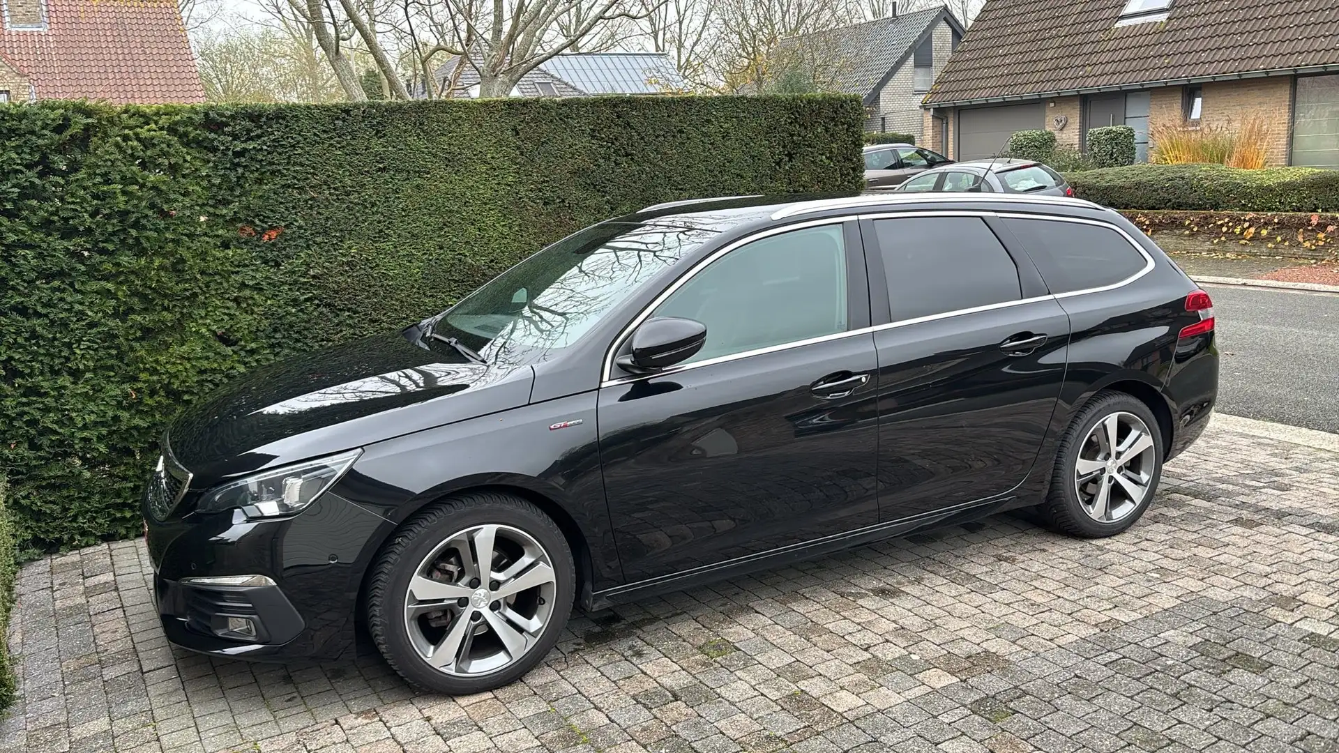 Peugeot 308 SW PureTech 130 Stop & Start GT-Line Edition Noir - 1