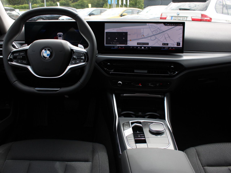 BMW 318 i Touring SHZ, DAB, Klima, Alarm Navi PDC — photo 13