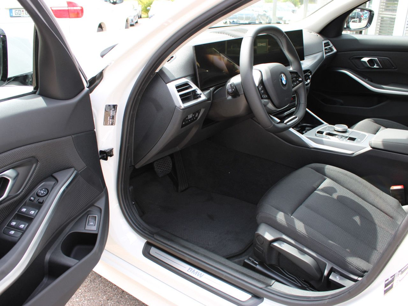 BMW 318 i Touring SHZ, DAB, Klima, Alarm Navi PDC — photo 10
